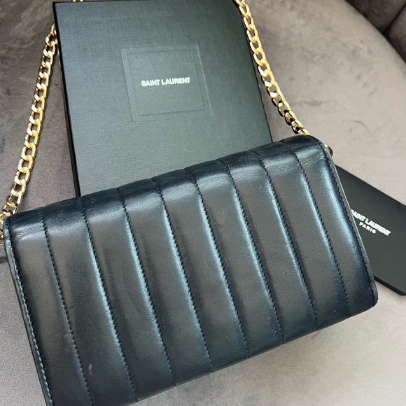 Saint Laurent Vicky Black Quilted Monogram Wallet - Picture 6 of 12